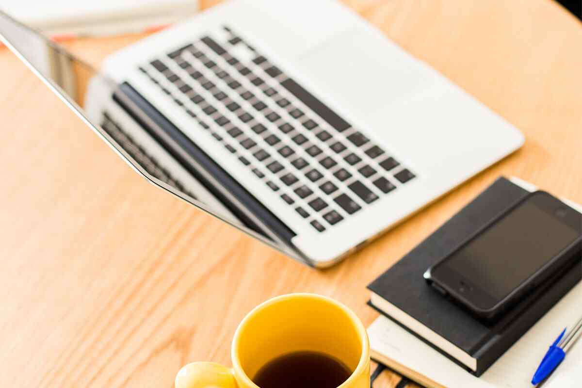 https://ignitesalessolutions.ca/wp-content/uploads/2019/04/img-industry-01.jpg